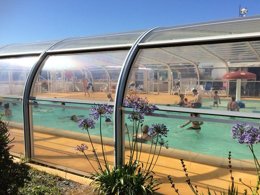 Camping Pas Cher vous présente avec son site Officiel campingpascher.fr, le Camping Flower De La Pointe Du Talud classé 3 étoiles, situé sur la commune de Ploemeur dans le département Morbihan (Bretagne) en France. Le camping Flower De La Pointe Du Talud, vous présente un hébergement de type mobil-home de 35 m² pour 1 personne. Le camping Flower De La Pointe Du Talud vous propose du sam. 15 août au sam. 22 août 2026 pour 7 nuits à 1208.9€. Cette location propose 1 dates différentes pour réserver votre séjour. Découvrez également les 12 autres gammes d'hébergements du camping. Piscine chauffée, Piscine couverte, Aire de jeux enfants, Centre équestre,... En savoir plus : cliquez-ICI.