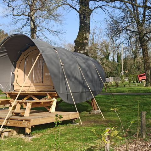 Cliquez pour découvrir toutes les photos de l'HÉBERGEMENT ! tente toile et bois - De L'Ile Aux Pies photo 3