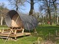 Cliquez pour découvrir toutes les photos de l'HÉBERGEMENT ! tente toile et bois - établissement De L'Ile Aux Pies photo 3