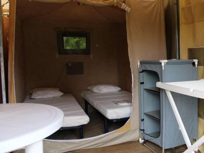 Cliquez pour découvrir toutes les photos de l'HÉBERGEMENT ! tente - Des Lancières photo 6