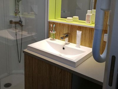 Cliquez pour découvrir toutes les photos de l'HÉBERGEMENT ! mobil-home - Les Castors photo 5