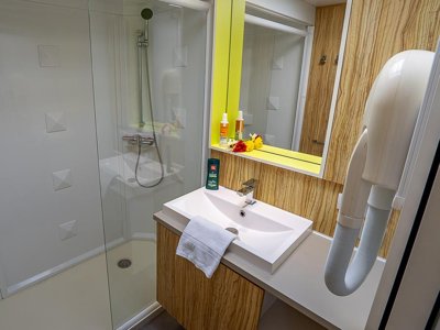 Cliquez pour découvrir toutes les photos de l'HÉBERGEMENT ! mobil-home - Les Castors photo 9