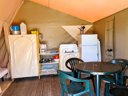 Cliquez pour découvrir toutes les photos de l'HÉBERGEMENT ! bungalow toilé - camping De Keralouet photo 7