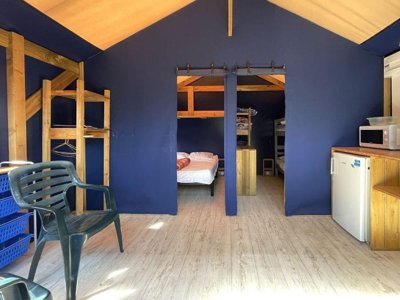 Cliquez pour découvrir toutes les photos de l'HÉBERGEMENT ! tente en toile et bois - Les Hortensias photo 2