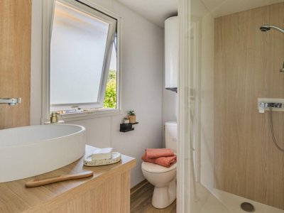Cliquez pour découvrir toutes les photos de l'HÉBERGEMENT ! mobil-home - Le Cabellou Plage photo 6