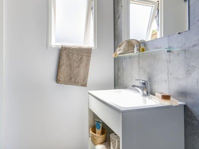 Cliquez pour découvrir toutes les photos de l'HÉBERGEMENT ! mobil-home - Le Cabellou Plage photo 4