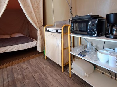 tente en toile et bois - Le Kervastard photo 2