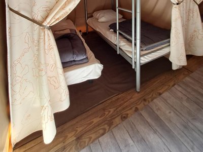 tente en toile et bois - Le Kervastard photo 7