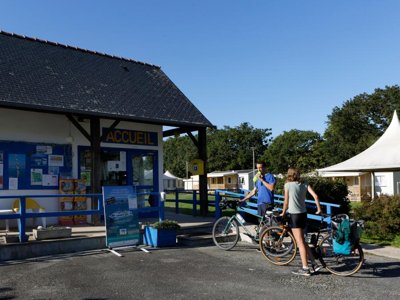 Cliquez pour découvrir toutes les photos de l'ÉTABLISSEMENT ! camping Vacances André Trigano - Poulmic photo 2