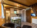 Cliquez pour découvrir toutes les photos de l'HÉBERGEMENT ! chalet - camping Chalets De La Wormsa photo 2
