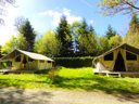 Cliquez pour découvrir toutes les photos de l'HÉBERGEMENT ! tente en toile et bois - camping La Riviere D'Argent photo 3