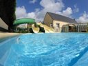 Camping Pas Cher vous présente avec son site Officiel campingpascher.fr, le Camping Saint Jean classé 4 étoiles, situé sur la commune de Plougastel Daoulas dans le département Finistère (Bretagne) en France. Le camping Saint Jean, vous présente un hébergement de type tente en toile et bois de 21 m² pour 2 personnes. Le camping Saint Jean vous propose du dimanche 20 septembre au dimanche 27 septembre 2026 pour 7 nuits à 258€. Cette location propose 79 dates différentes pour réserver votre séjour. Découvrez également les 10 autres gammes d'hébergements du camping. Les Avis clients pour le Camping Saint Jean sont excellents avec une note moyenne de 8 sur 10. Piscine couverte, Piscine extérieure, Animations familiales, Club enfants, Aire de jeux enfants, Baby-foot, Paddle, Ping-pong, Piscine, Planche à voile, Pétanque, Randonnée, Structure gonflable enfants, Surf, Terrain multisports, Trampoline, kiteSurf, Bar, Dépôt de pain, Snack/Bar, Épicerie,... En savoir plus : cliquez-ICI.