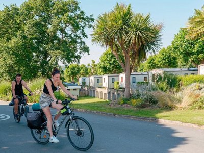 Cliquez pour découvrir toutes les photos de l'ÉTABLISSEMENT ! camping Flower La Hallerais photo 4