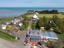 Camping Pas Cher vous présente avec son site Officiel campingpascher.fr, le Camping Bellevue classé 3 étoiles, situé sur la commune de Hillion dans le département Côtes-d'armor (Bretagne) en France. Le camping Bellevue, vous présente un hébergement de type mobil-home de 20 m² pour 1 personne et télévision. Le camping Bellevue vous propose du mercredi 15 juillet au mercredi 22 juillet 2026 pour 7 nuits à 800.07€. Cette location propose 4 dates différentes pour réserver votre séjour. Découvrez également les 4 autres gammes d'hébergements du camping. Les Avis clients pour le Camping Bellevue sont excellents avec une note moyenne de 8 sur 10. Mer, Piscine chauffée, Piscine couverte, Aire de jeux enfants, Canoë-kayak, Centre équestre, Golf, Location de bateaux, Ping-pong, Planche à voile, Plongée, Pétanque, Randonnée, Salle de fitness, kiteSurf, Bar, Boulangerie, Bureau de tabac, Créperie, Dépôt de pain, Restaurant, Snack/Bar, Supermarché, Épicerie,... En savoir plus : cliquez-ICI.