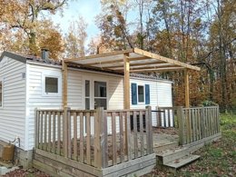 Camping Pas Cher vous présente avec son site Officiel campingpascher.fr, le Camping Flower De La Forêt classé 3 étoiles, situé sur la commune de Arrigny dans le département Marne (Champagne Ardenne) en France. Le camping Flower De La Forêt vous propose un hébergement de type mobil-home de 32 m² avec climatisation (télévision). L'établissement vous propose 6 autres types d'hébergements. Découvrez tous nos séjours à petits prix dans la commune et aux alentours de Arrigny du département : Marne (Champagne Ardenne). Les Avis clients pour le Camping Flower De La Forêt sont excellents avec une note moyenne de 9 sur 10. Piscine extérieure, Aire de jeux enfants, Cyclisme, Ping-pong, Randonnée, Dépôt de pain, Snack/Bar,... En savoir plus : cliquez-ICI.