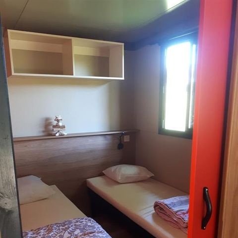 Cliquez pour découvrir toutes les photos de l'HÉBERGEMENT ! chalet - La Vallee photo 3
