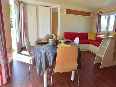 Cliquez pour découvrir toutes les photos de l'HÉBERGEMENT ! mobil-home - La Touesse Camping photo 2