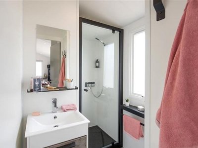 Cliquez pour découvrir toutes les photos de l'HÉBERGEMENT ! mobil-home - La Touesse Camping photo 6