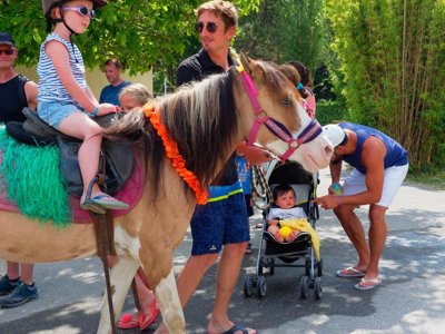Cliquez pour découvrir toutes les photos de l'ÉTABLISSEMENT ! camping La Touesse Camping photo 30