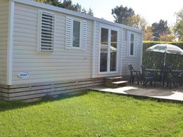 Camping Pas Cher vous présente avec son site Officiel campingpascher.fr, le Camping La Touesse Camping classé 4 étoiles, situé sur la commune de Saint Lunaire dans le département Ille-et-vilaine (Bretagne) en France. Le camping La Touesse Camping, vous présente un hébergement de type mobil-home de 36 m² pour 6 personnes et télévision. Le camping La Touesse Camping vous propose du sam. 19 septembre au sam. 26 septembre 2026 pour 7 nuits à 462€. Cette location propose 129 dates différentes pour réserver votre séjour. Découvrez également les 20 autres gammes d'hébergements du camping. Les Avis clients pour le Camping La Touesse Camping sont de 7 sur 10. Parc aquatique, Piscine couverte, Piscine extérieure, Animations familiales, Club enfants, Aire de jeux enfants, Canoë-kayak, Centre équestre, Court de tennis, Golf, Ping-pong, Planche à voile, Pétanque, Salle de jeux vidéo, Structure gonflable enfants, Voile, Bar, Dépôt de pain, Plats à emporter, Restaurant, Snack/Bar, Supermarché, Épicerie,... En savoir plus : cliquez-ICI.