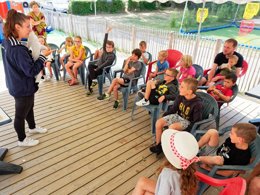 Camping Pas Cher vous présente avec son site Officiel campingpascher.fr, le Camping La Touesse Camping classé 4 étoiles, situé sur la commune de Saint Lunaire dans le département Ille-et-vilaine (Bretagne) en France. Le camping La Touesse Camping, vous présente un hébergement de type mobil-home de 27 m² pour 4 personnes et télévision. Le camping La Touesse Camping vous propose du sam. 19 septembre au sam. 26 septembre 2026 pour 7 nuits à 420€. Cette location propose 128 dates différentes pour réserver votre séjour. Découvrez également les 20 autres gammes d'hébergements du camping. Les Avis clients pour le Camping La Touesse Camping sont de 7 sur 10. Parc aquatique, Piscine couverte, Piscine extérieure, Animations familiales, Club enfants, Aire de jeux enfants, Canoë-kayak, Centre équestre, Court de tennis, Golf, Ping-pong, Planche à voile, Pétanque, Salle de jeux vidéo, Structure gonflable enfants, Voile, Bar, Dépôt de pain, Plats à emporter, Restaurant, Snack/Bar, Supermarché, Épicerie,... En savoir plus : cliquez-ICI.