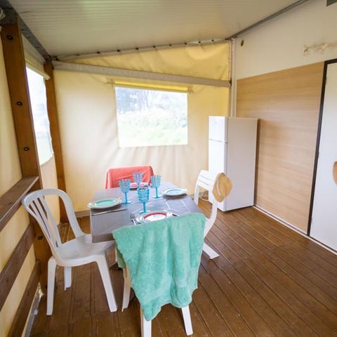 Cliquez pour découvrir toutes les photos de l'HÉBERGEMENT ! bungalow toilé - Mirabel La Crique photo 3
