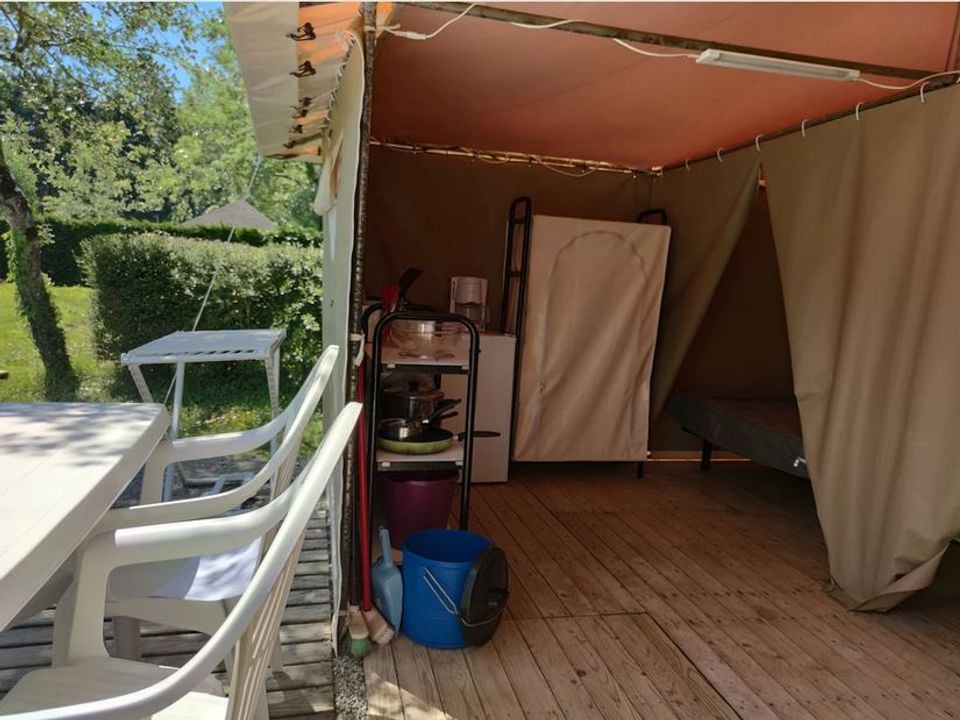 Cliquez pour découvrir toutes les photos de l'HÉBERGEMENT ! canvas_bungalow - Ode Vras photo 2