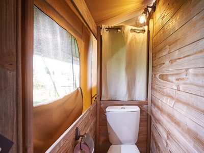 Cliquez pour découvrir toutes les photos de l'HÉBERGEMENT ! tente en toile et bois - Mirabel De L'Ermitage photo 6