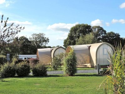 Cliquez pour découvrir toutes les photos de l'HÉBERGEMENT ! bungalow toilé - L'Escapade photo 6