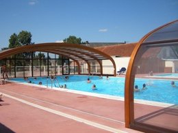 Camping Pas Cher vous présente avec son site Officiel campingpascher.fr, le Camping L'Escapade classé 4 étoiles, situé sur la commune de Cahagnolles dans le département Calvados (Basse Normandie) en France. Le camping L'Escapade vous propose un hébergement de type mobil-home de 30 m² (télévision). L'établissement vous propose 13 autres types d'hébergements. Découvrez tous nos séjours à petits prix dans la commune et aux alentours de Cahagnolles du département : Calvados (Basse Normandie). Les Avis clients pour le Camping L'Escapade sont de 7 sur 10. MerÉtang, Piscine chauffée, Piscine couverte, Animations familiales, Club enfants, Aire de jeux enfants, Baby-foot, Court de tennis, Ping-pong, Piscine, Pétanque, Randonnée, Structure gonflable enfants, Terrain multisports, Bar, Dépôt de pain, Snack/Bar, Épicerie,... En savoir plus : cliquez-ICI.