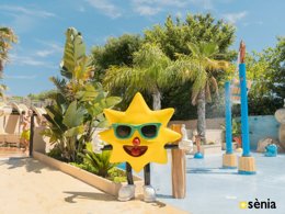 Camping Pas Cher vous présente avec son site Officiel campingpascher.fr, le Camping Sènia Caballo De Mar classé 3 étoiles, situé sur la commune de Pineda De Mar dans le département Barcelone (Catalogne) en Espagne. Le camping Sènia Caballo De Mar vous propose un hébergement de type mobil-home de 30 m² avec climatisation (télévision). L'établissement vous propose 5 autres types d'hébergements. Découvrez tous nos séjours à petits prix dans la commune et aux alentours de Pineda De Mar du département : Barcelone (Catalogne). Les Avis clients pour le Camping Sènia Caballo De Mar sont excellents avec une note moyenne de 8 sur 10. Parc aquatique, Piscine extérieure, Animations familiales, Aire de jeux enfants, Salle de fitness, Trampoline, Bar, Dépôt de pain, Épicerie,... En savoir plus : cliquez-ICI.