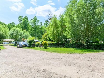 Cliquez pour découvrir toutes les photos de l'ÉTABLISSEMENT ! camping Flower De La Trye photo 19