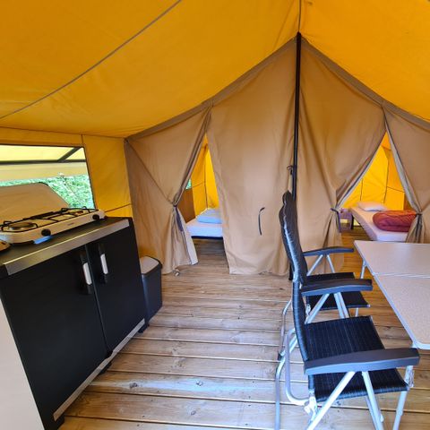 tente toile et bois - Le Grand Hameau photo 5