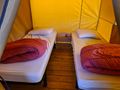 tente toile et bois - établissement Le Grand Hameau photo 3