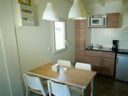 Cliquez pour découvrir toutes les photos de l'HÉBERGEMENT ! chalet - camping Village De Reneville photo 2