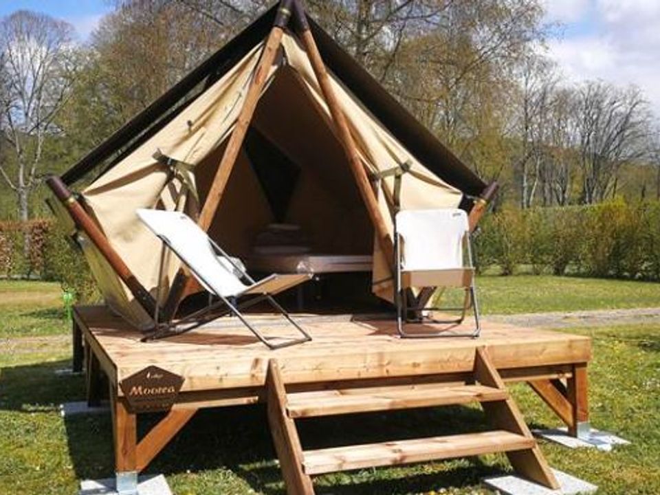 Camping Pas Cher vous présente avec son site Officiel campingpascher.fr, le Camping Domaine De Sery, situé sur la commune de Bouttencourt dans le département Somme (Picardie) en France. Le camping Domaine De Sery vous propose un hébergement de type lodge. L'établissement vous propose 11 autres types d'hébergements. Découvrez tous nos séjours à petits prix dans la commune et aux alentours de Bouttencourt du département : Somme (Picardie). Les Avis clients pour le Camping Domaine De Sery sont excellents avec une note moyenne de 8 sur 10. Baby-foot, Ping-pong, Pétanque, Salle de jeux vidéo, Terrain multisports, Supermarché,... En savoir plus : cliquez-ICI.