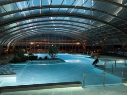 Camping Pas Cher vous présente avec son site Officiel campingpascher.fr, le Camping Paradis - La Croix L'abbé classé 4 étoiles, situé sur la commune de Saint Valery Sur Somme dans le département Somme (Picardie) en France. Le camping Paradis - La Croix L'abbé, vous présente un hébergement de type mobil-home de 46 m² et télévision. Le camping Paradis - La Croix L'abbé vous propose du mardi 02 juin au mardi 09 juin 2026, en promotion à -11% pour 7 nuits à 385 € au lieu de 433,0 € soit une Économie de 48 €. Cette location propose 184 dates différentes pour réserver votre séjour. Découvrez également les 20 autres gammes d'hébergements du camping. Les Avis clients pour le Camping Paradis - La Croix L'abbé sont excellents avec une note moyenne de 8 sur 10. Mer, Piscine chauffée, Piscine couverte, Animation ados, Animation enfants, Animations familiales, Baby-foot, Ping-pong, Piscine, Pétanque, Randonnée, Salle de fitness, Bar, Dépôt de pain, Épicerie,... En savoir plus : cliquez-ICI.