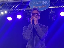 Camping Pas Cher vous présente avec son site Officiel campingpascher.fr, le Camping Paradis Les Galets De La Mollière classé 3 étoiles, situé sur la commune de Cayeux Sur Mer dans le département Somme (Picardie) en France. Le camping Paradis Les Galets De La Mollière, vous présente un hébergement de type mobil-home de 29 m² pour 1 personne. Le camping Paradis Les Galets De La Mollière vous propose du dimanche 11 octobre au dimanche 18 octobre 2026, en promotion à -11% pour 7 nuits à 241 € au lieu de 271,0 € soit une Économie de 30 €. Cette location propose 119 dates différentes pour réserver votre séjour. Découvrez également les 11 autres gammes d'hébergements du camping. Les Avis clients pour le Camping Paradis Les Galets De La Mollière sont excellents avec une note moyenne de 8 sur 10. Piscine chauffée, Piscine extérieure, Animations familiales, Club enfants, Aire de jeux enfants, Court de tennis, Ping-pong, Pétanque, Salle de jeux vidéo, Terrain de volley-ball, Terrain multisports, Bar, Snack/Bar, Épicerie,... En savoir plus : cliquez-ICI.