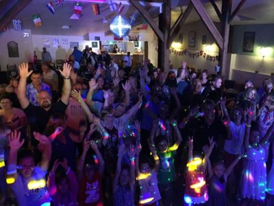 camping Le Clos Des Genêts photo 14