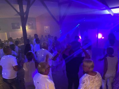 camping Le Clos Des Genêts photo 26