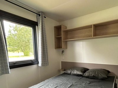 Cliquez pour découvrir toutes les photos de l'HÉBERGEMENT ! mobil-home - Domaine De La Pinede photo 7