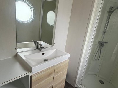 Cliquez pour découvrir toutes les photos de l'HÉBERGEMENT ! mobil-home - Domaine De La Pinede photo 8