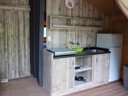Cliquez pour découvrir toutes les photos de l'HÉBERGEMENT ! tente en toile et bois - camping Flower Jas Du Moine photo 2