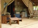Cliquez pour découvrir toutes les photos de l'HÉBERGEMENT ! tente en toile et bois - camping Flower Jas Du Moine photo 3