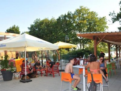 Cliquez pour découvrir toutes les photos de l'ÉTABLISSEMENT ! camping Domaine La Vingeanne photo 26