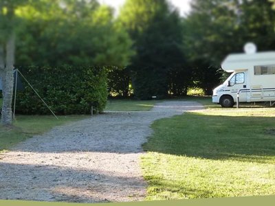 Cliquez pour découvrir toutes les photos de l'ÉTABLISSEMENT ! camping Les Rives Du Lac Cantalès photo 14
