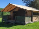tente en toile et bois - camping D'Arpheuilles photo 7