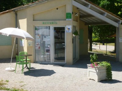 Cliquez pour découvrir toutes les photos de l'ÉTABLISSEMENT ! camping Municipal De Justin photo 10