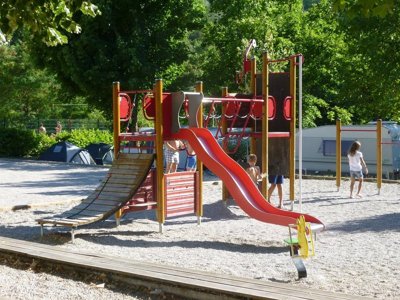 Cliquez pour découvrir toutes les photos de l'ÉTABLISSEMENT ! camping Municipal De Justin photo 23