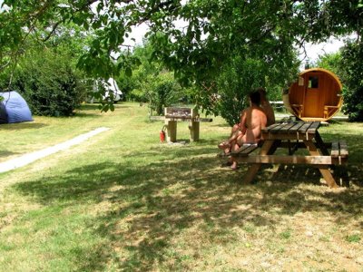 Cliquez pour découvrir toutes les photos de l'ÉTABLISSEMENT ! camping Naturiste Le Champ De Guiral photo 17